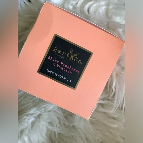 Hart & Co. Triple Scented Coco Soy Candle - Picture 6 of 6